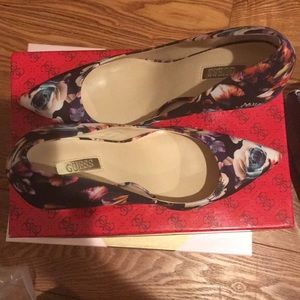 Brand New Guess Floral Pumps